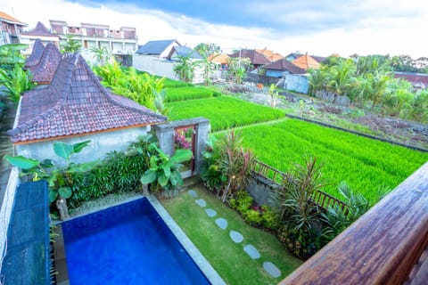 Kubu D'Carik Villa & Bungalow by ecommerceloka Chambre d’hôte in Kediri