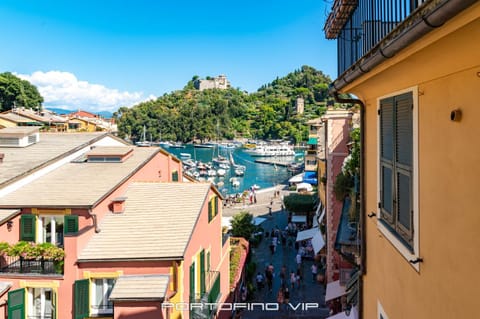 Casa Cristina by PortofinoVip Condo in Portofino