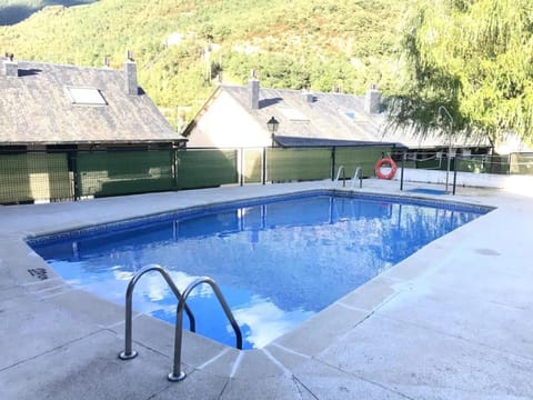 Natural landscape, Mountain view, Swimming pool