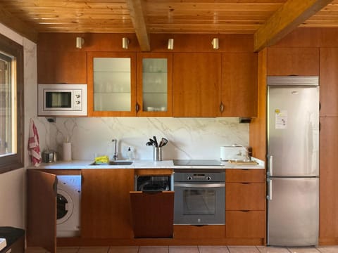 Kitchen or kitchenette, dishwasher, minibar, pet friendly, stove, toaster, washing machine