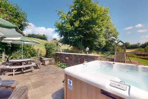 Middle Stolford Cottage, Brendon Hill House in Taunton Deane