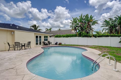 Pool Home Super Close To Vanderbilt Beach Maison in Naples Park