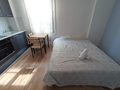 Studio cosy - Hypercentre - 20 min to Paris Apartment in Sartrouville