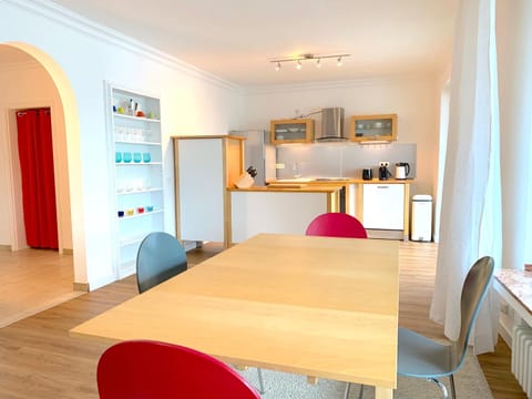 Dining area, kitchen