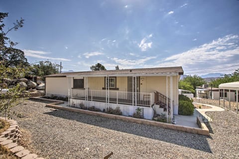 Family-Friendly Home about 1 Mi to Kern River! House in Wofford Heights
