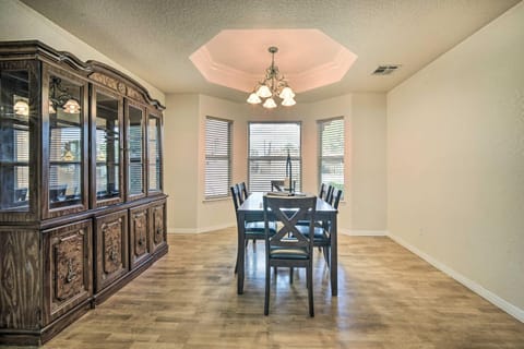 Convenient Las Cruces Home with Patio and Grill! Haus in Las Cruces
