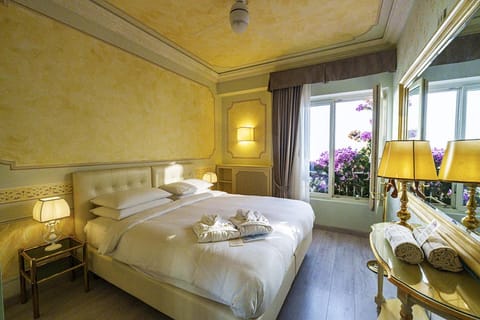 Hotel Villa Florida & Suite Apartments Hotel in Lake Garda
