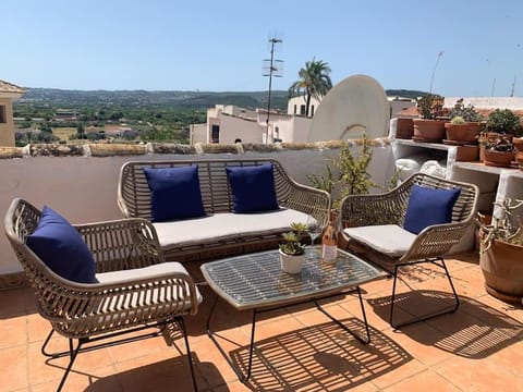 Cute pueblo house in heart of Javea old town House in Xàbia