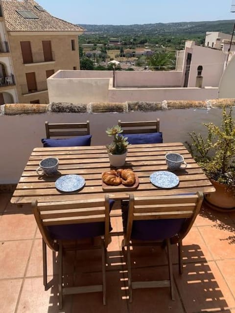 Cute pueblo house in heart of Javea old town House in Xàbia