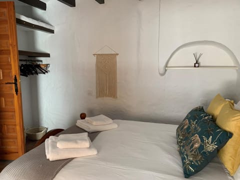 Cute pueblo house in heart of Javea old town House in Xàbia