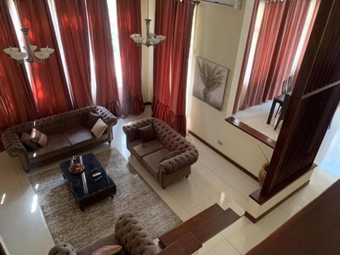 Elegant 3 Bedroom Space Available Condo in Accra