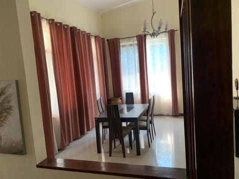 Elegant 3 Bedroom Space Available Condo in Accra