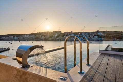 Sea view, Swimming pool