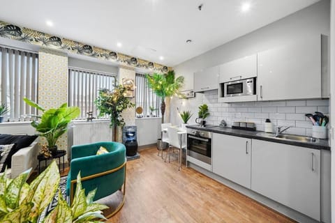 Boho Jungle - Luxury 1bed Apt- Long stay Discounts Apartment in Maidstone