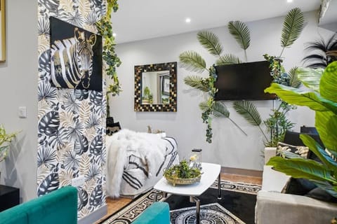 Boho Jungle - Luxury 1bed Apt- Long stay Discounts Apartment in Maidstone