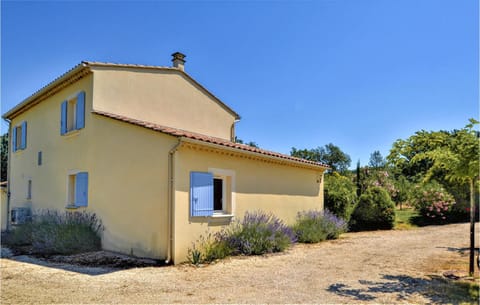 Nice Home In St,-paulet-de-caisson With Private Swimming Pool, Can Be Inside Or Outside House in Pont-Saint-Esprit