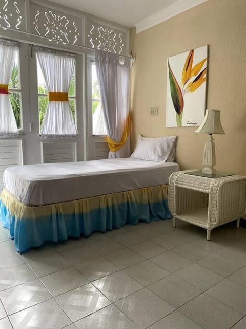 Lush Tropical apartment located in a 4-star resort Copropriété in Runaway Bay