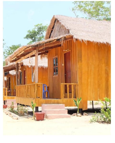 Mangrove Beach Bungalows Nature lodge in Sihanoukville