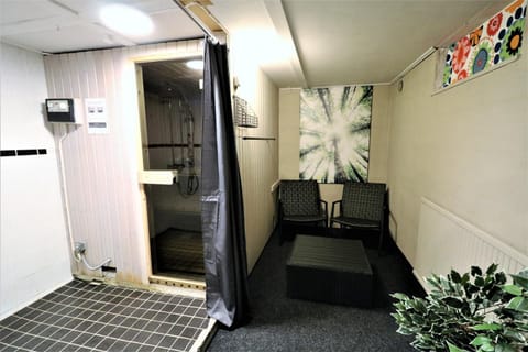 Sauna, Seating area