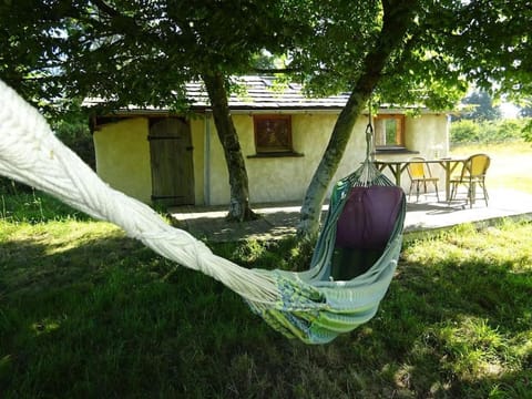 maisonnette écologique isolée en botte de paille Apartment in Ploërmel