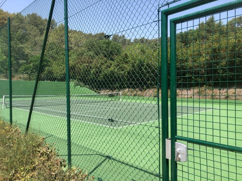 Tennis court