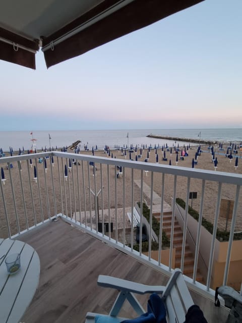 Balcony/Terrace, Beach, Sea view, Sunset