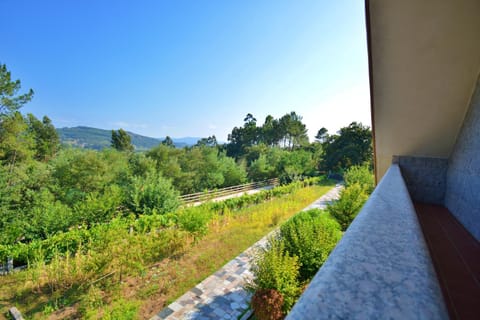 Casa con jardín próxima a Vilagarcía de Arousa House in O Salnés