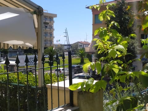Brezza marina Apartment in Viareggio