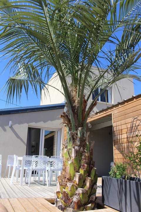 So Chic Kerfily House in Finistere