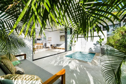 Tamarindo Luxury with Beach Club Access Hotel in Tamarindo