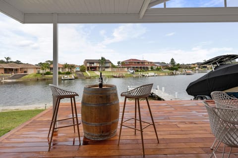 Garden, Balcony/Terrace, River view