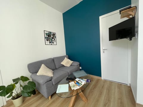 Bel appartement, 2 lits doubles, parking gratuit Condominio in Chablis