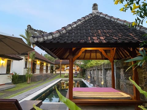Agung Village Alojamiento y desayuno in Kediri