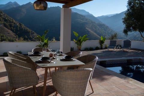 Casa Calmante - Stunning 3-bedroom Villa with Private Pool Villa in Río de Torrox