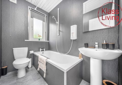 Sanderson Apartment by Klass Living Uddingston Apartment in Bellshill