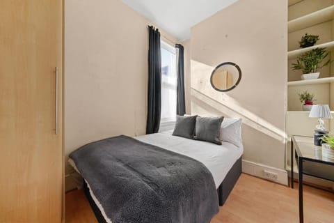 Ealing Hububb Stay Condo in London Borough of Ealing