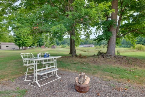 Shickshinny Apt with Yard about 9 Mi to State Park! Copropriété in Fairmount Township