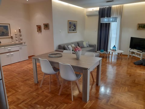 Casa Nova - Appartment near the sea Apartment in Pireas