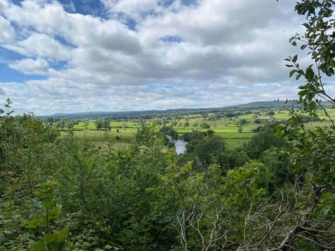 Cheerful and spacious 3 bed home in Clitheroe House in Clitheroe