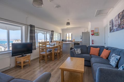 Ivy Cottage with Sea Views Villa in Westward Ho