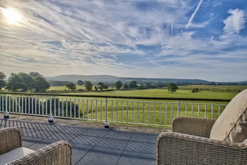 Property building, Balcony/Terrace