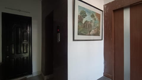 Luxurious studio apartment in Newtown Condo in Kolkata