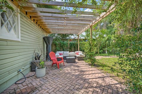 Charming Mt Dora Home with Shared Patio and Yard! Casa in Mount Dora