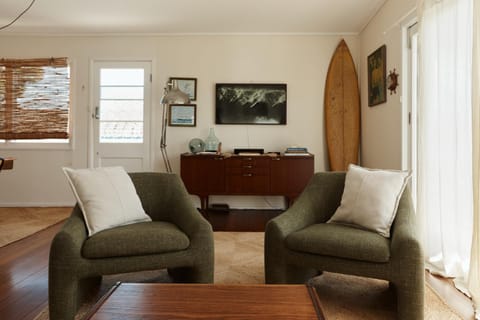 BAY PROPERTIES . The Sailors Upper Deck Apartment in Yamba