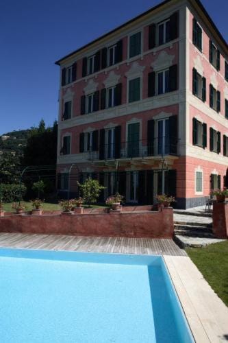 Facade/entrance, Day, Swimming pool