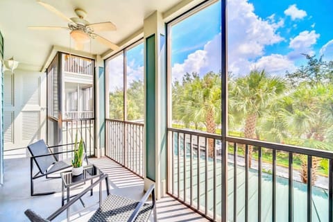 3BR Condo with Pool and Hot Tub Close to Disney Haus in Four Corners