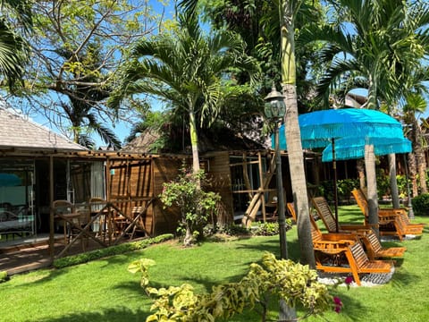 Property building, Garden, Garden view, Pool view