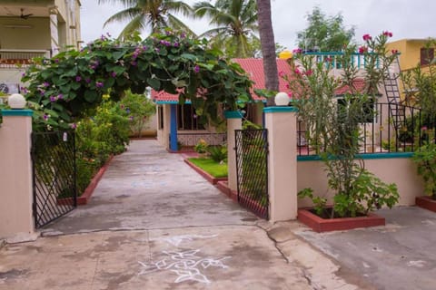 BRUNDHA HOMESTAY Villa with Garden Chalet in Tirupati