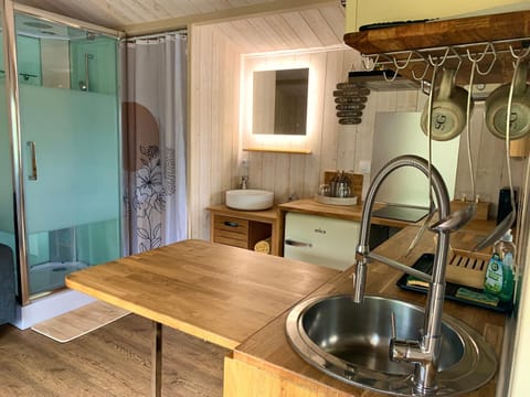 Chalet cosy bord de Seine 30min paris Chalet in Poissy