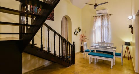 GR Stays WHITE HOUSE 4bhk Private Pool Villa in Calangute Villa in Calangute